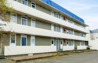 9/41 Barber Grove, Moera