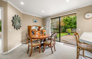 12 Chesterton Drive, Cambridge