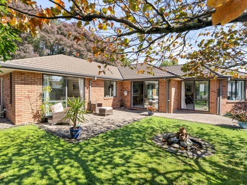 12 Chesterton Drive, Leamington