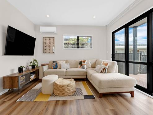 7/10 Newington Road, Henderson