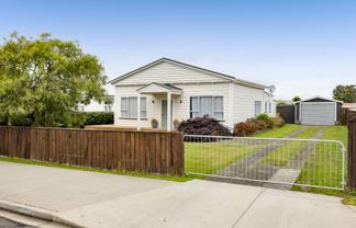 81 Fenton Street, Stratford