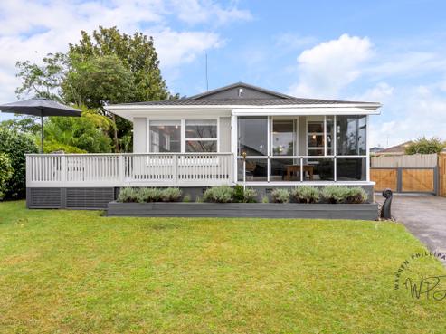 14 Lakeside Drive, Pahurehure
