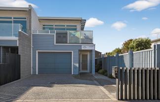 6A Nelson Street, Petone