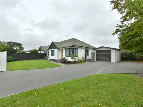 2 Caudron Road, Hornby