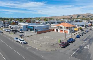 Prime Corner, Drive Through Potential