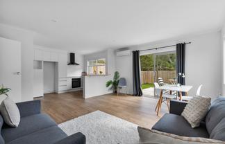 4/35 Riversdale Road, Avondale