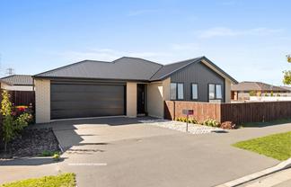 26 Stud Road, Yaldhurst