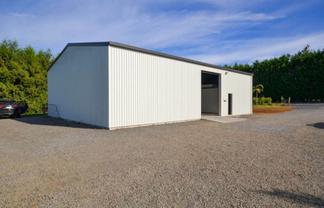 QUALITY SHED WITH YARD AND CHILLER ROOMS
