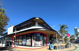 UNBEATABLE PROFILE ON HURSTMERE ROAD
