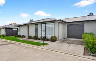 12 Driving Range Road, Solway