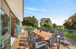 16 Awarua Crescent, Havelock North