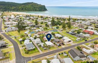 104 Beverley Terrace, Whangamata
