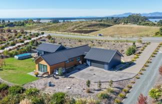 73 Galeo Road, Redwood Valley