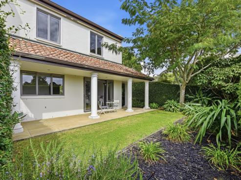 64 Salerno Rise, Albany Heights