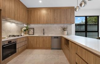 10 Pumau Place, Flat Bush