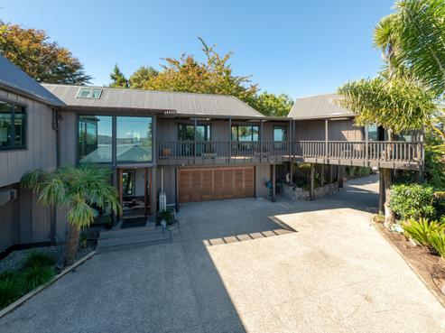 14 Taharepa Road, Hilltop