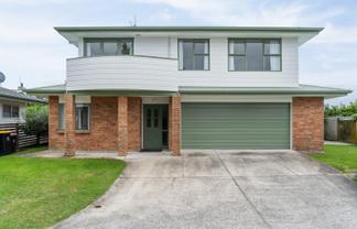 36B Upland Street, Brookfield