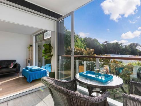 206/19 Bute Road, Browns Bay