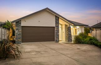 8 Konoba Avenue, Kumeu