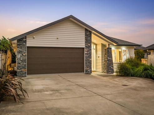 8 Konoba Avenue, Kumeu