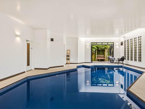 9A Scarboro Terrace, Murrays Bay
