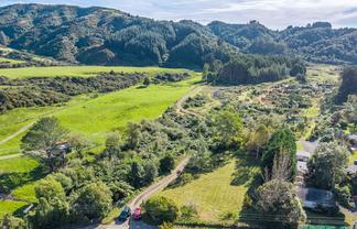 358 Kuku East Road, Manakau