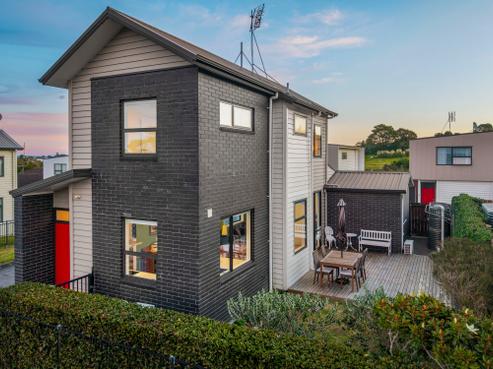 45 Apirana Avenue, Glen Innes