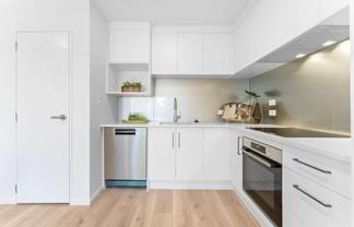 4/67 Royal View Road, Te Atatu South