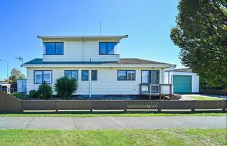 38 Titoki Crescent, Pirimai