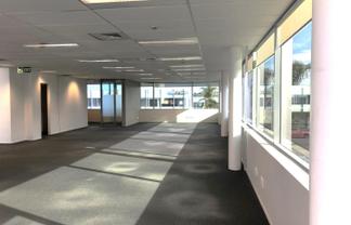 Tidy Office - Motivated Landlord!