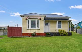 4 Ashton Terrace, Castlecliff