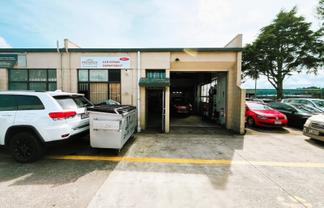 Compact Wiri Industrial Unit | 80 m2