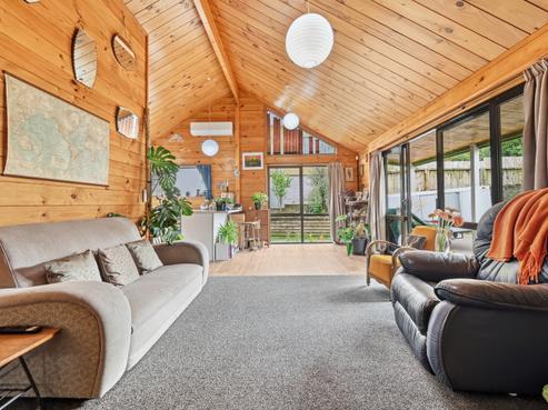 43A Thomas Crescent, Western Heights