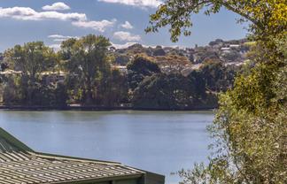 10 Cove Lane, Mount Wellington