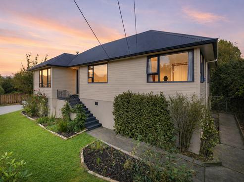 37 Burgess Street, Green Island