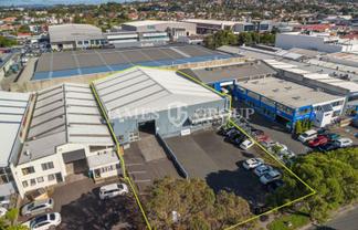 1,080m² Warehouse | 725m² Yard | MPI Approved