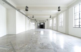 Showroom with Office + Corner Profile