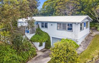 32 Waiora Road, Stanmore Bay