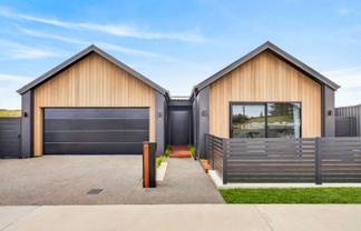 7 Annie Aranui Drive, Mission Hills, Poraiti