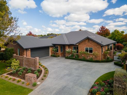 263 Southfield Drive, Lincoln