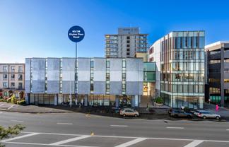 LONG-TERM LEASE – MARKET YIELD!
