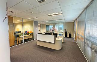 TURNKEY TRITON DRIVE OFFICE - COMPETITIVE RENTAL
