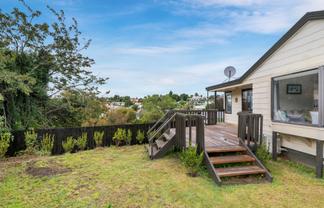 15 Ferndown Close, Brookfield