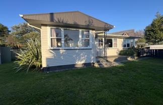 1 Dampier Avenue, Awapuni