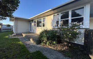 1 Dampier Avenue, Awapuni
