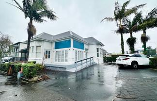 PRIME CORNER, AFFORDABLE RENT
