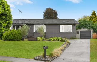 39 Sheridan Crescent, Cambridge