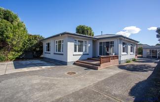 74 Springs Road, Hornby