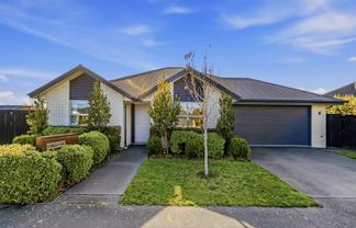 2 Amelia Place, Wigram