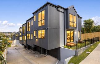 1,2,4/26 Huapai Street, One Tree Hill